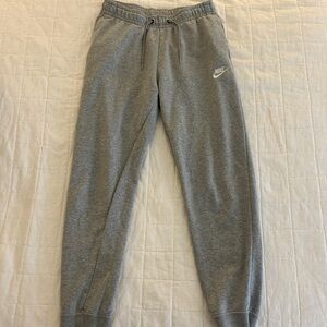 Nike Women’s Gray Sweatpants